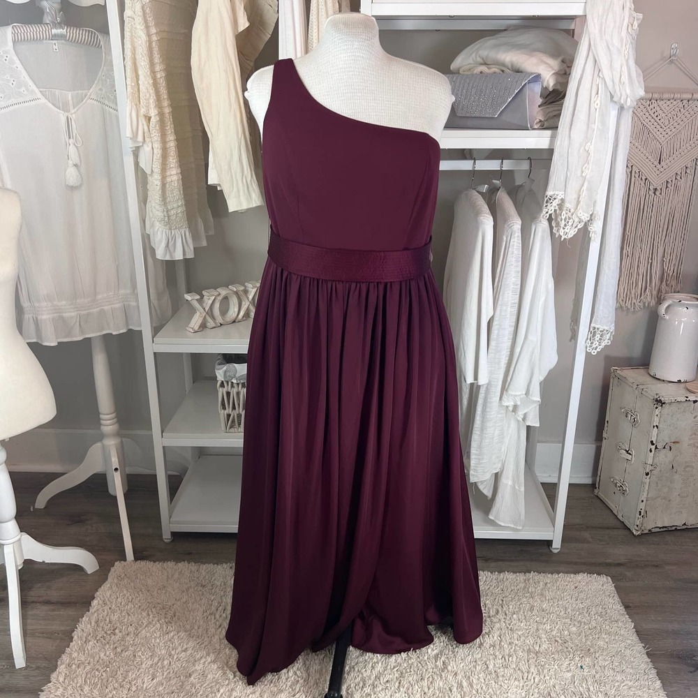 David’s bridal plus sz. 16 one arm bridesmaids dress, color: wine, maxi.